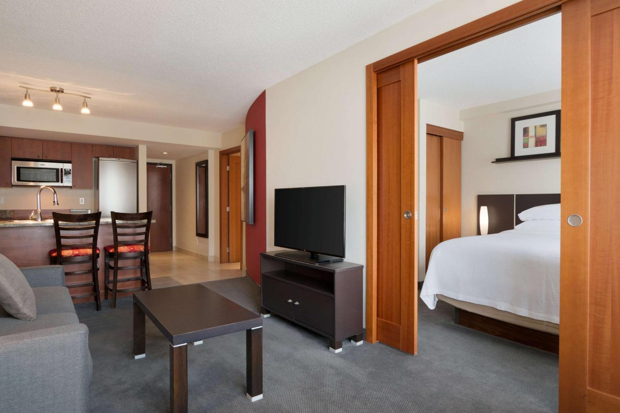 Embassy By Hilton - 4* Montreal