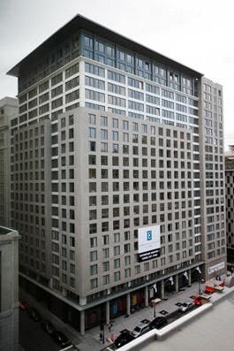 Embassy By Hilton - Hotel